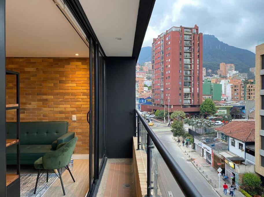 512 Sleek Haven Loft