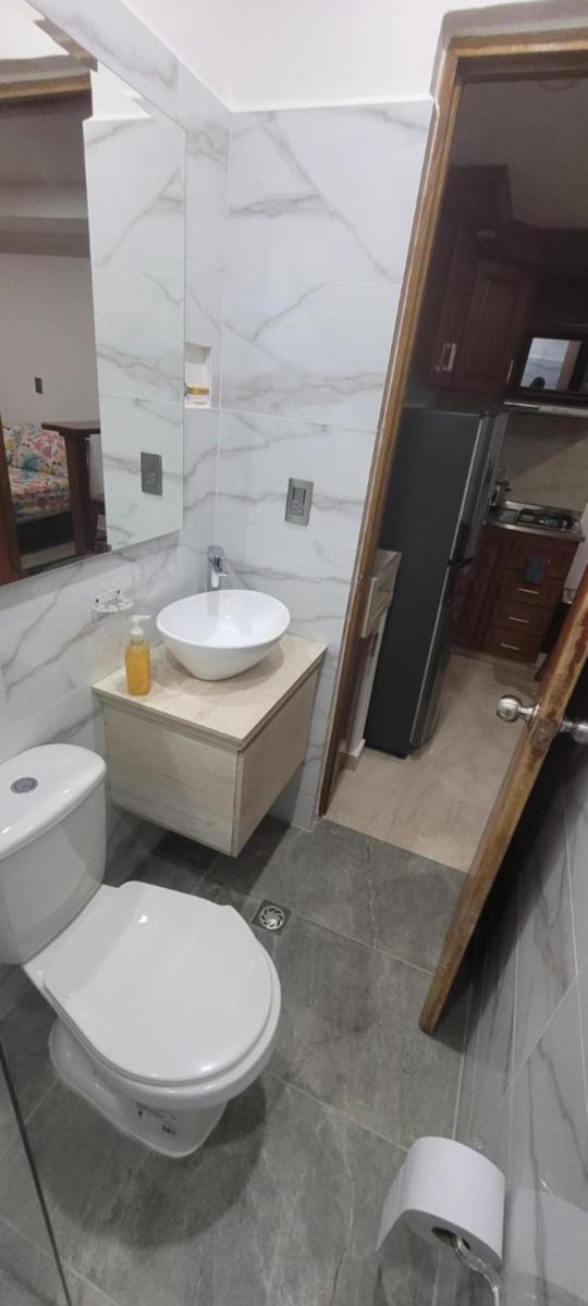Apartaestudio cerca Metro