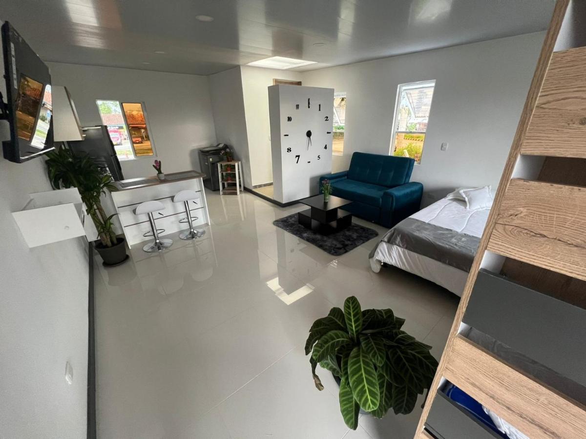 apartaestudios las astromelias Armenia