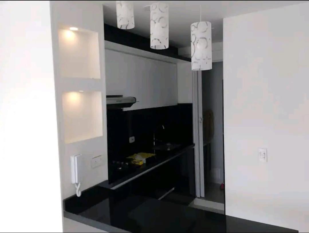 Apartamento full amoblado ricaurte