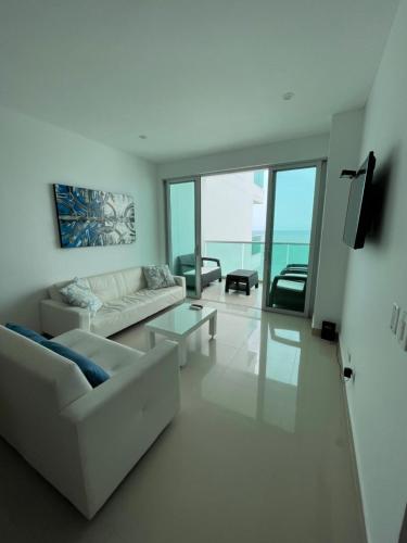 Apartamento nuevo con vista al mar