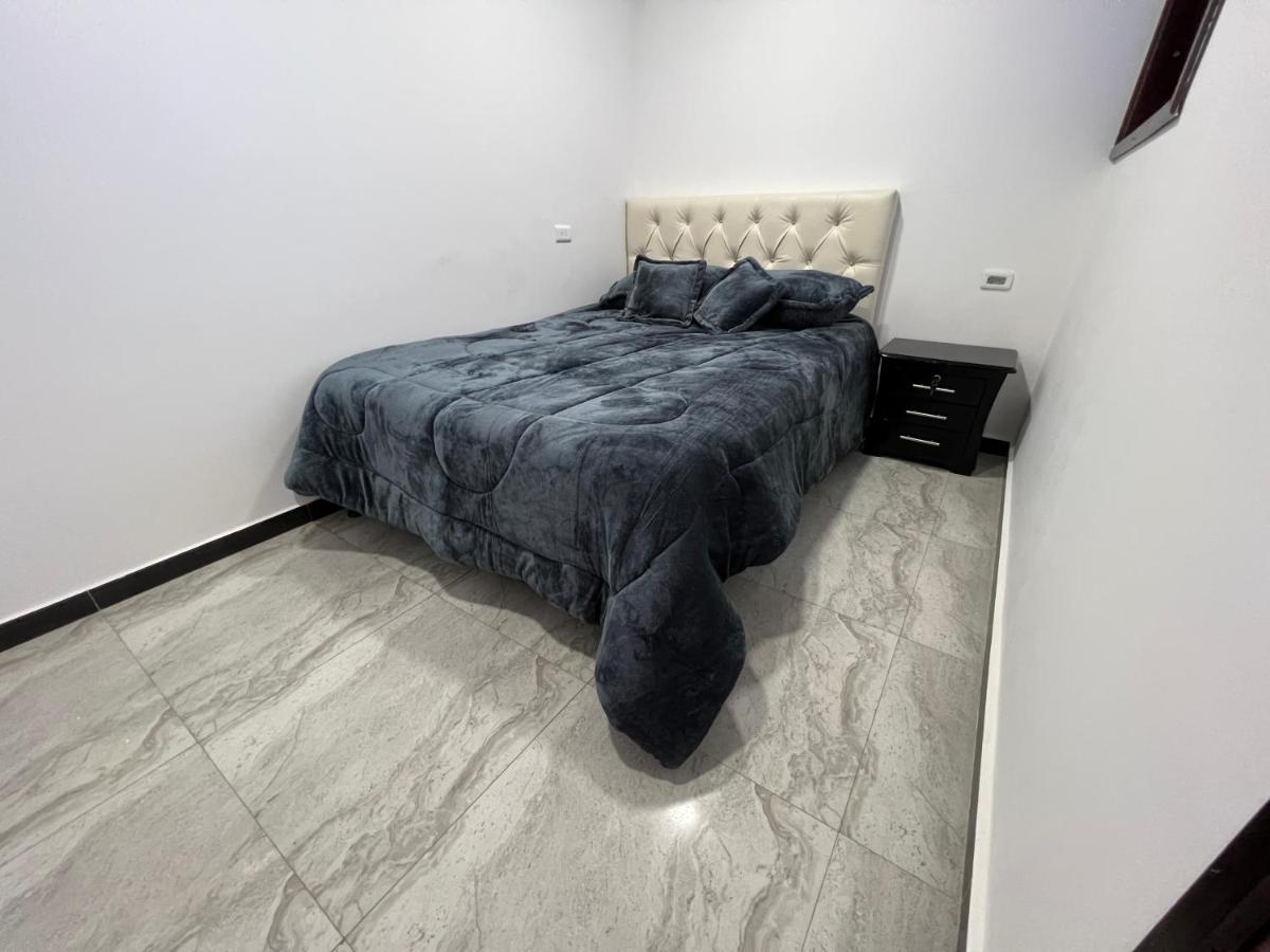 Apartamento privado 2BR, 2BTH, Parking,Tv,wifi
