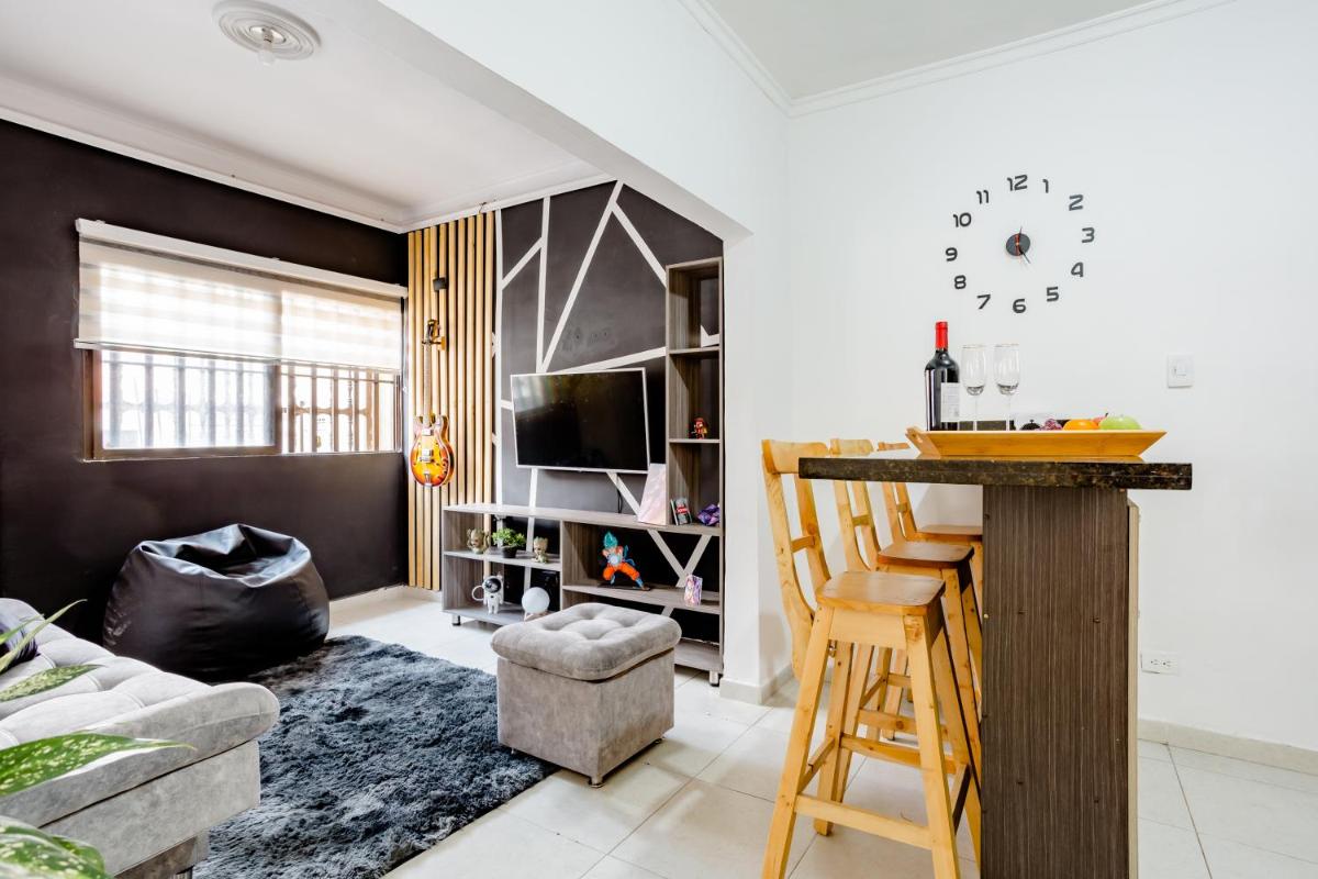 Apartamento turístico Medellín Laureles, By Family Rooms