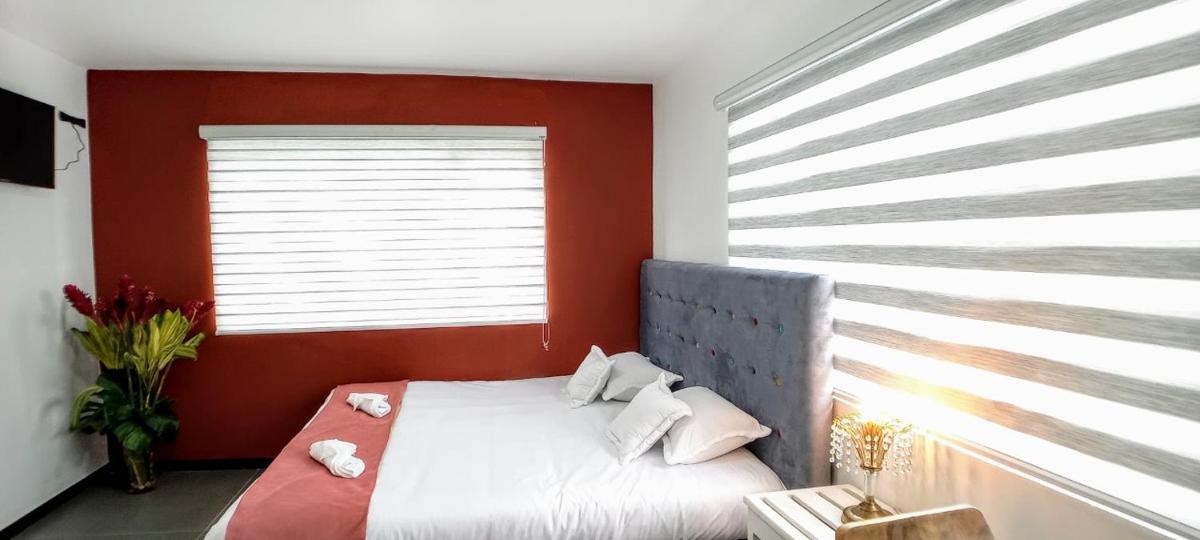ApartaSuites Bogota ROMANNOTI