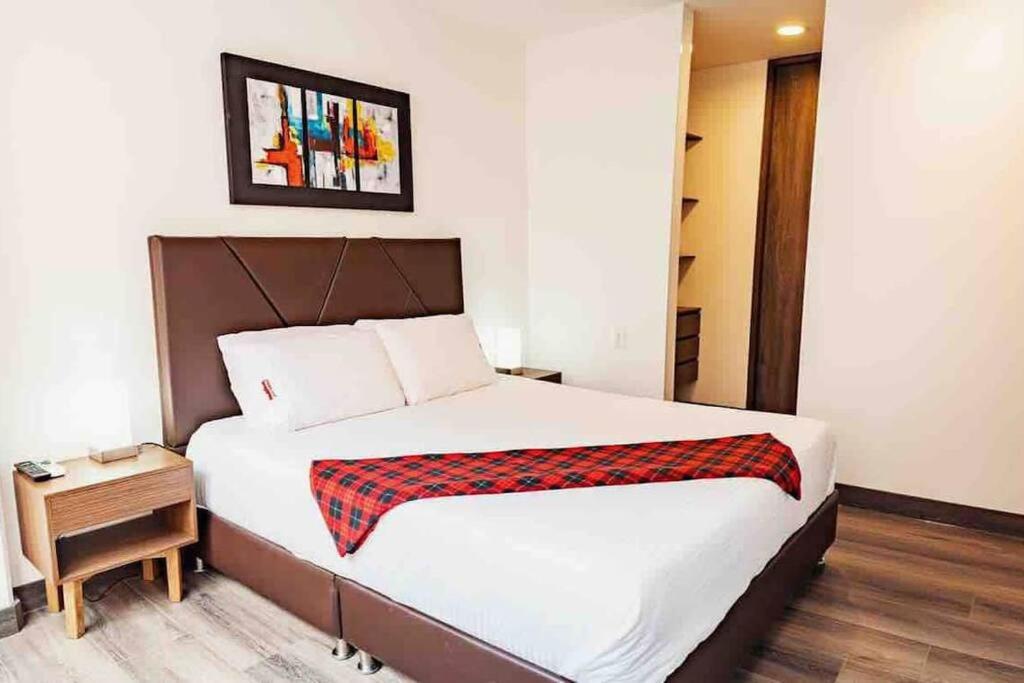Apartment 2 BR-Third Floor-UK