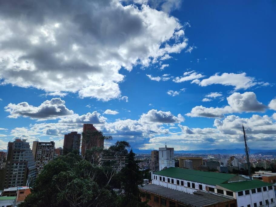 Apartment with a spectacular city view.