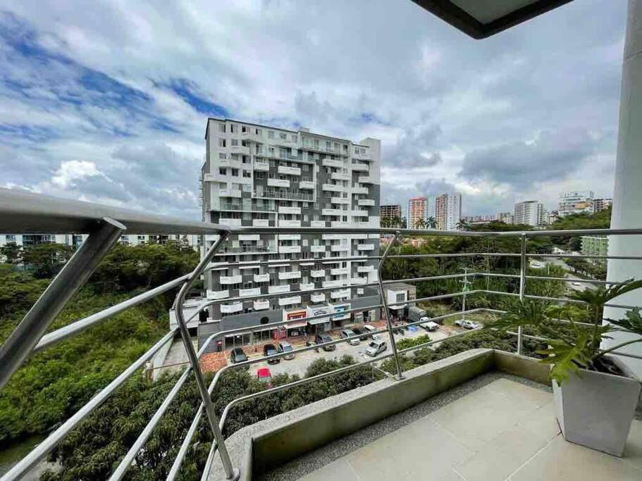 Apto atlantis 6piso Armenia amoblado