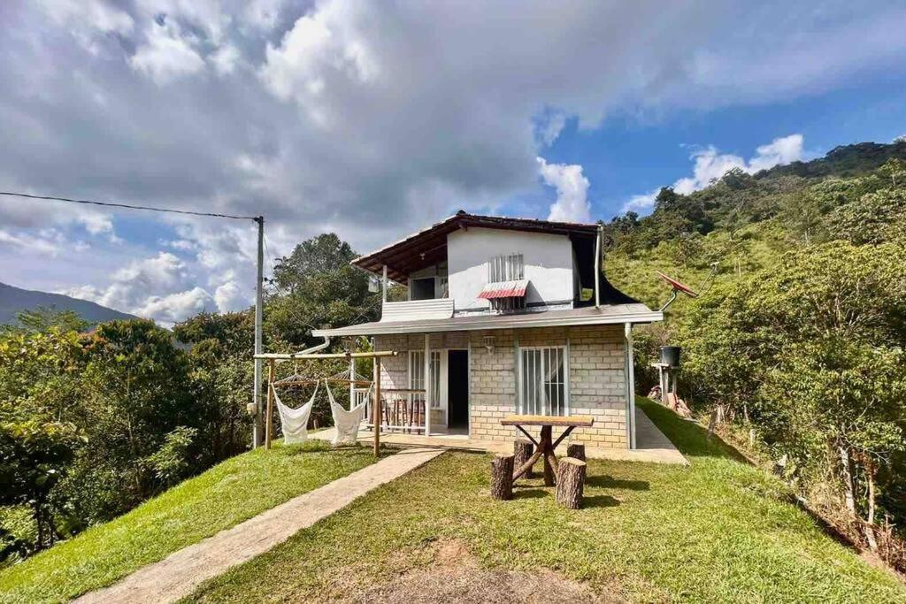 Cabaña Central y Acogedora con Wifi