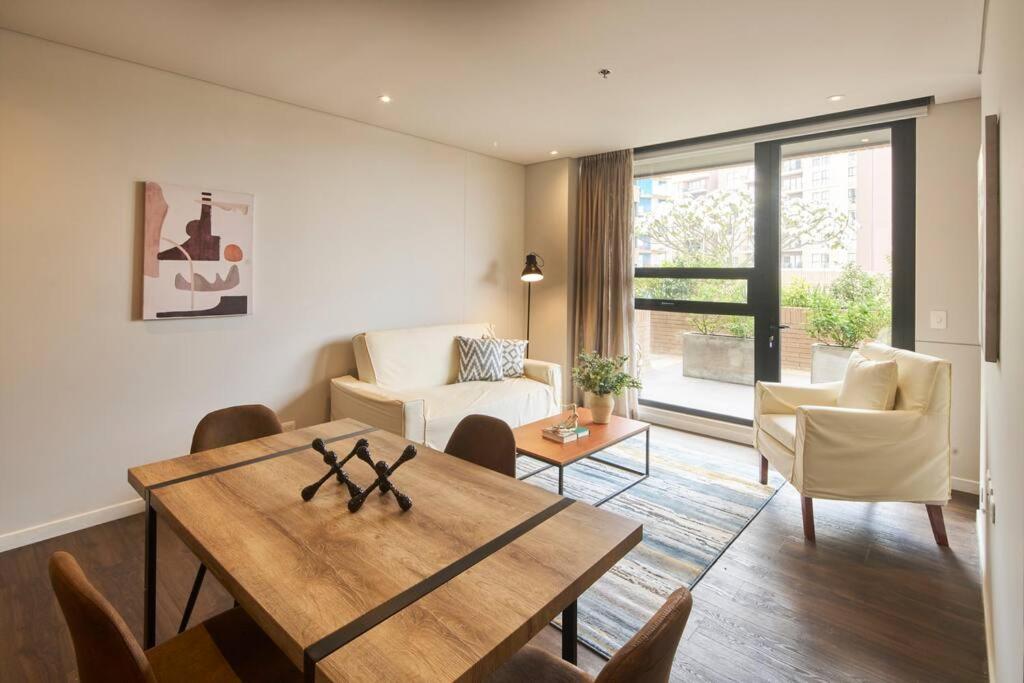 Caluce Apt 2A by Letoh