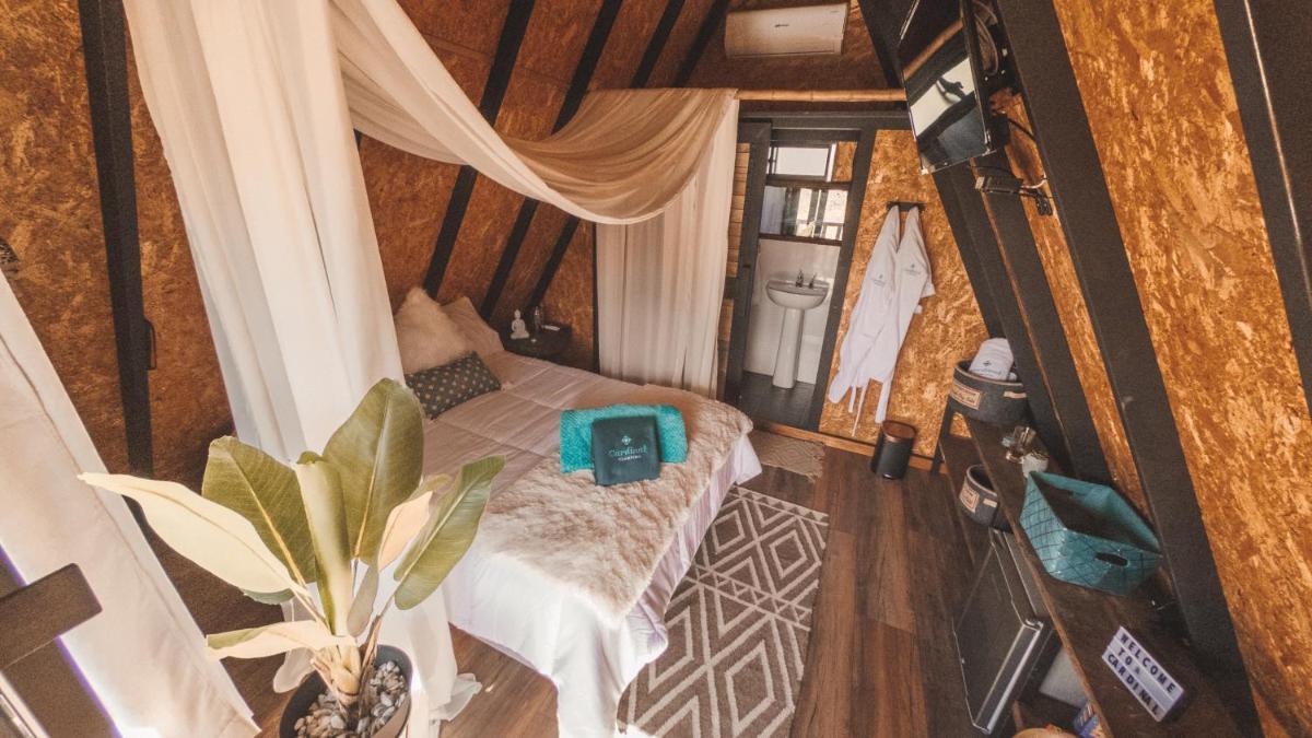 Cardinal Glamping