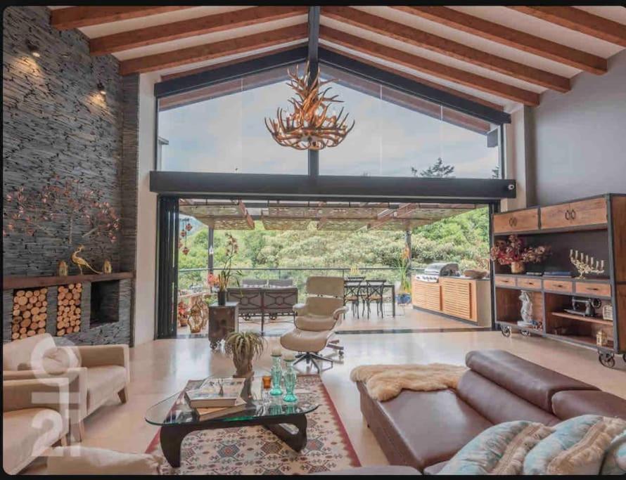 Casa campestre de lujo ( Luxury Country House )