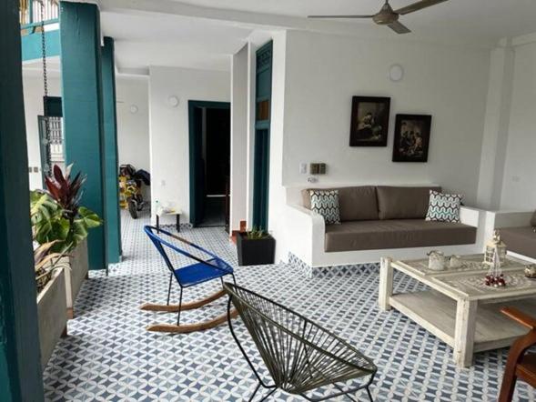 Casa en Cauca Viejo con piscina, Jacuzzi y aire acondicionado