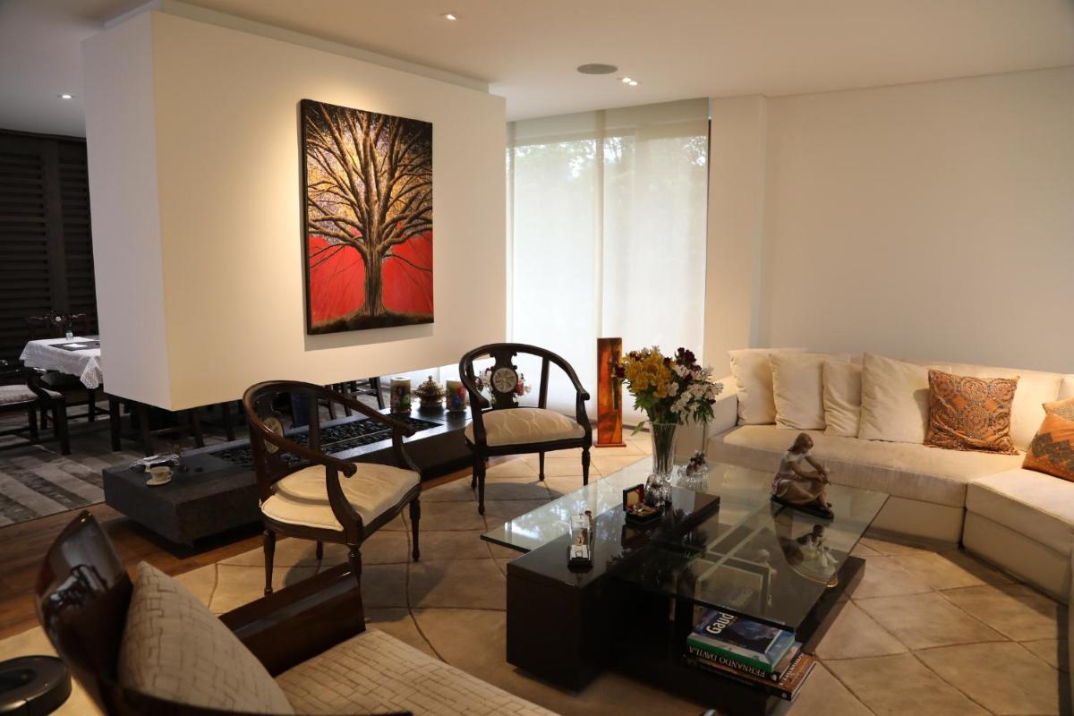 Casa en Santa Ana Oriental Bogotá /500 M2