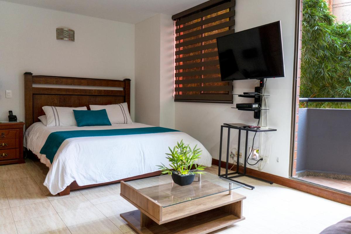 Comfortable quite Studio in El Poblado Medellin