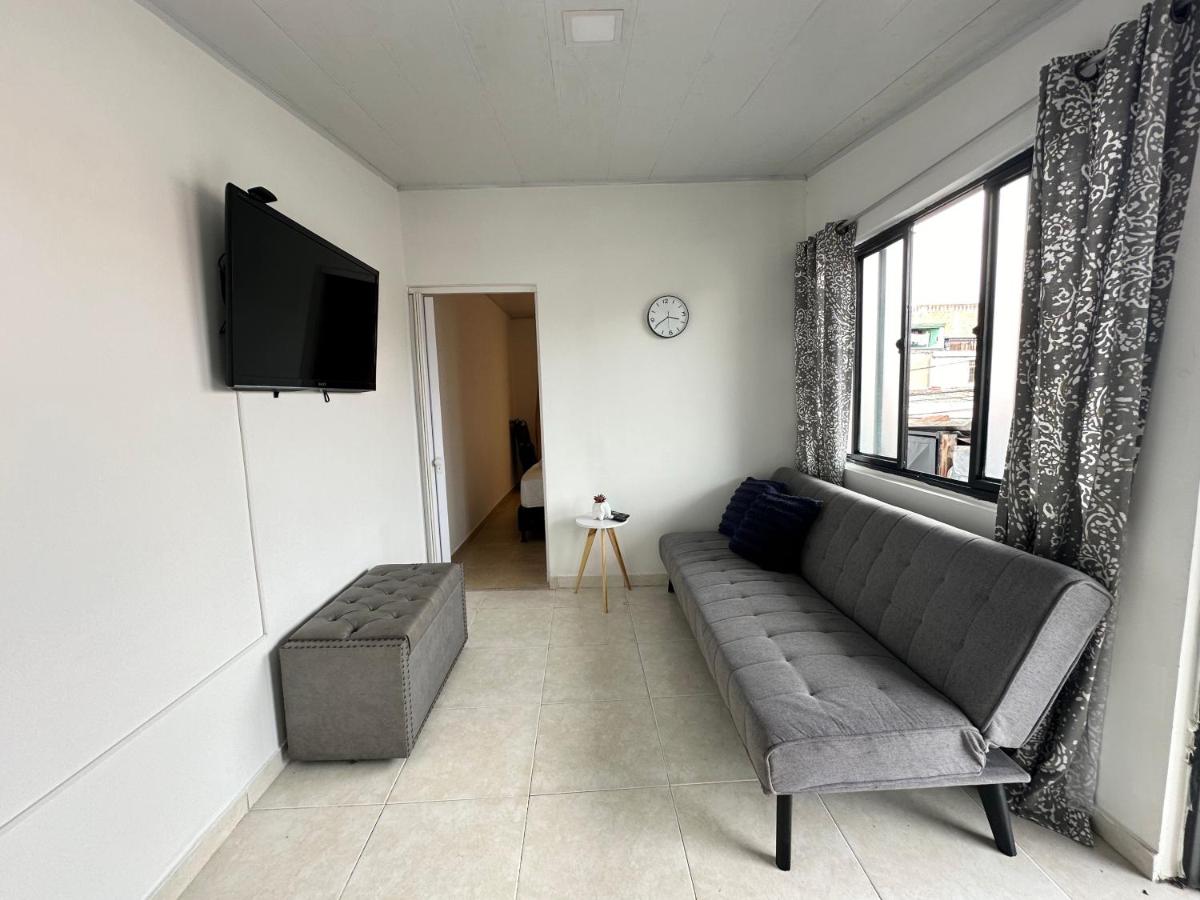 Cómodo Apartamento Cerca Al Aeropuerto