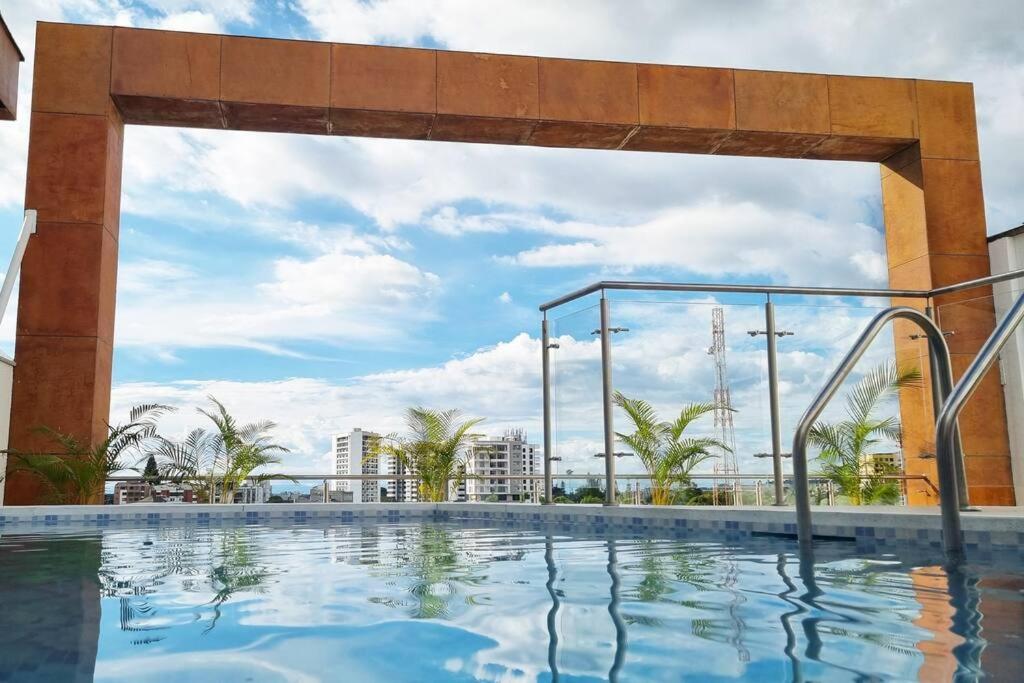Cómodo Apartamento. Piscina y Excelente Ubicación