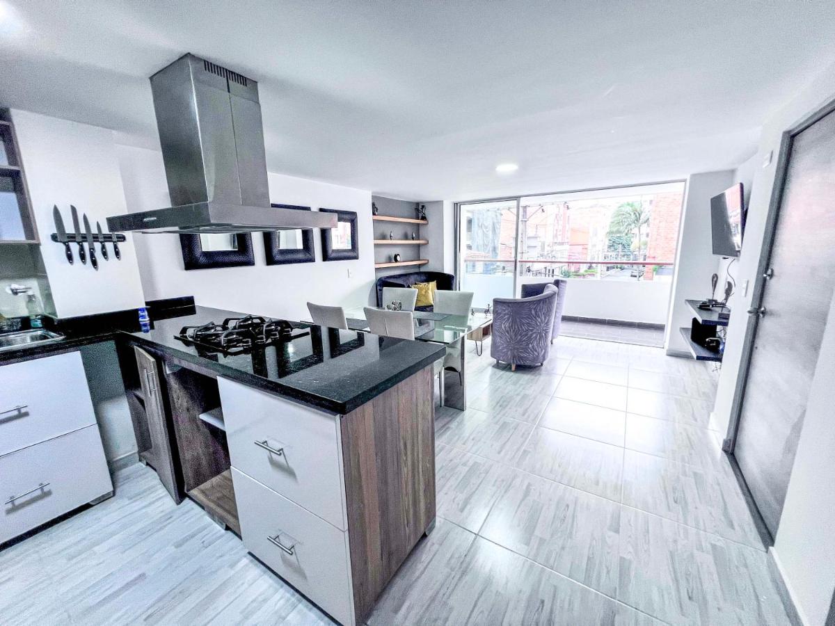 Comodo y amplio apartamento en Laureles
