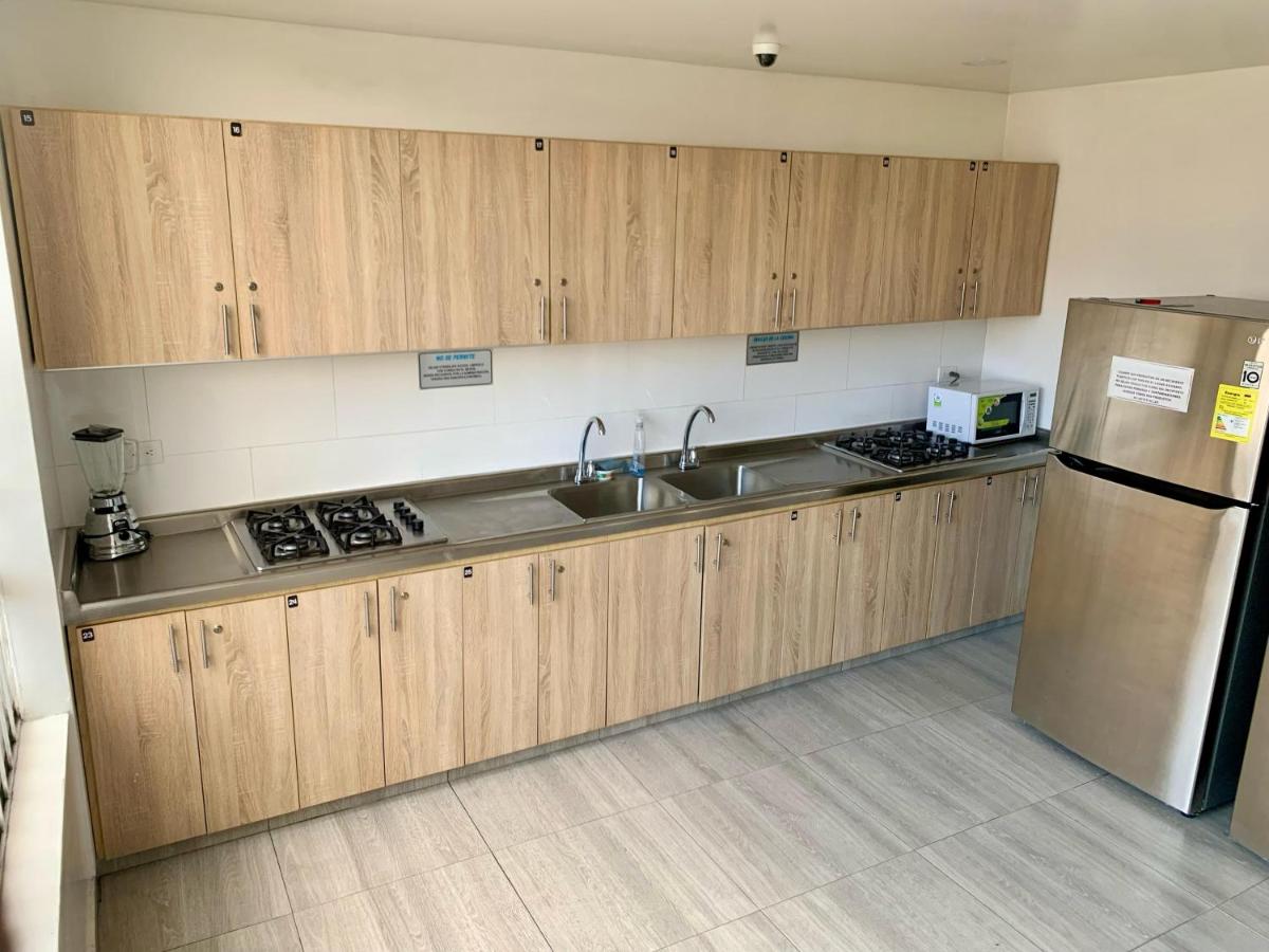 Confortable habitación con baño privado