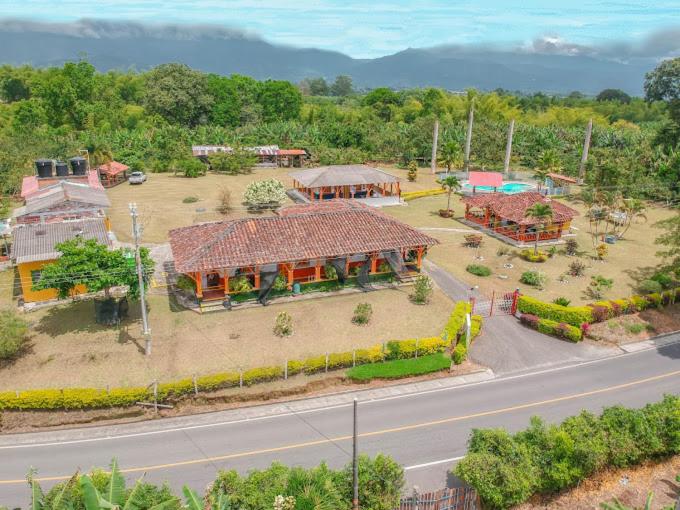 Finca Hotel SHALOM LA DORADA