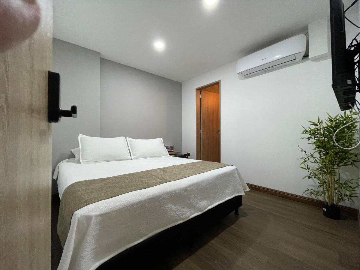 Habitación 203 en laureles