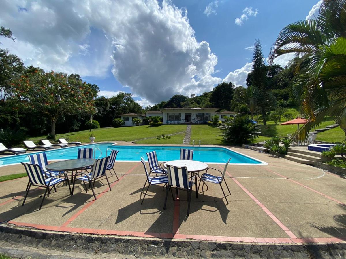 Hermosa casa de campo Piscina/jacuzzi