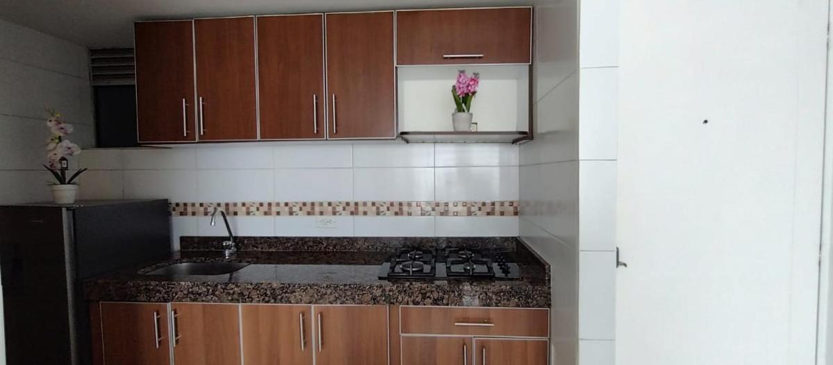 Hermoso apartamento en conjunto cerrado cerca al aeropuerto