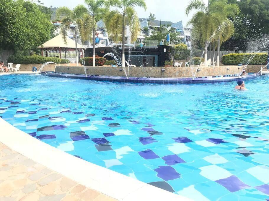 Hermoso Apartasol con Piscina en Sopetran