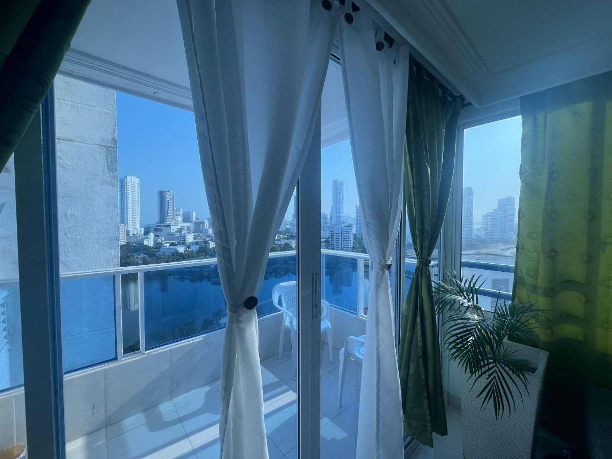 Hermosos Apartamentos Frente a la playa Piso 11 y 14