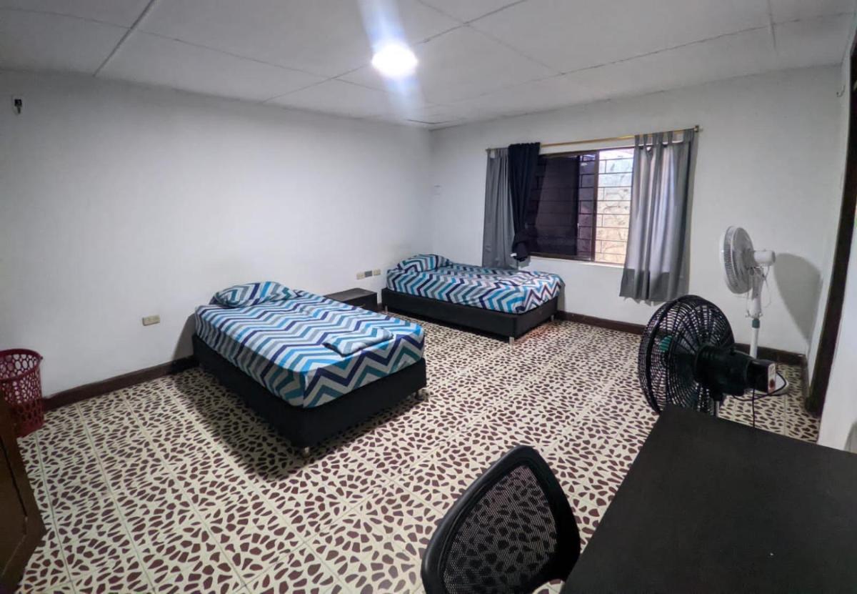 Hostal- ciudad Jardin