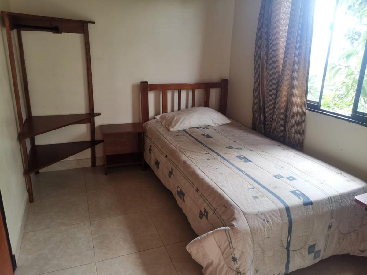 Hostal en la 17