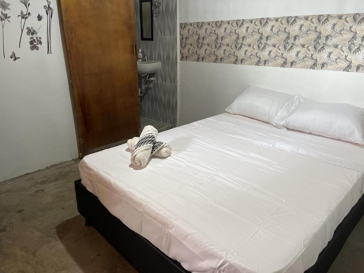Hostal La Media Luna Palomino