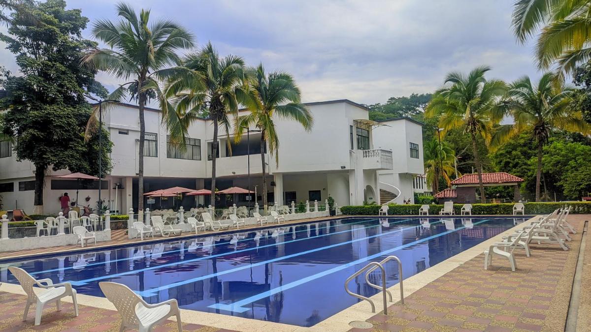 Hotel Club Social Villeta