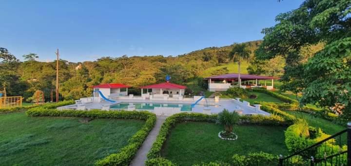 Hotel Hacienda Casa Roja
