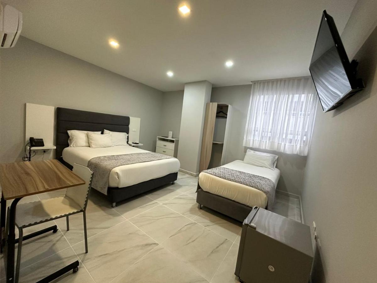 Hotel OR Suite