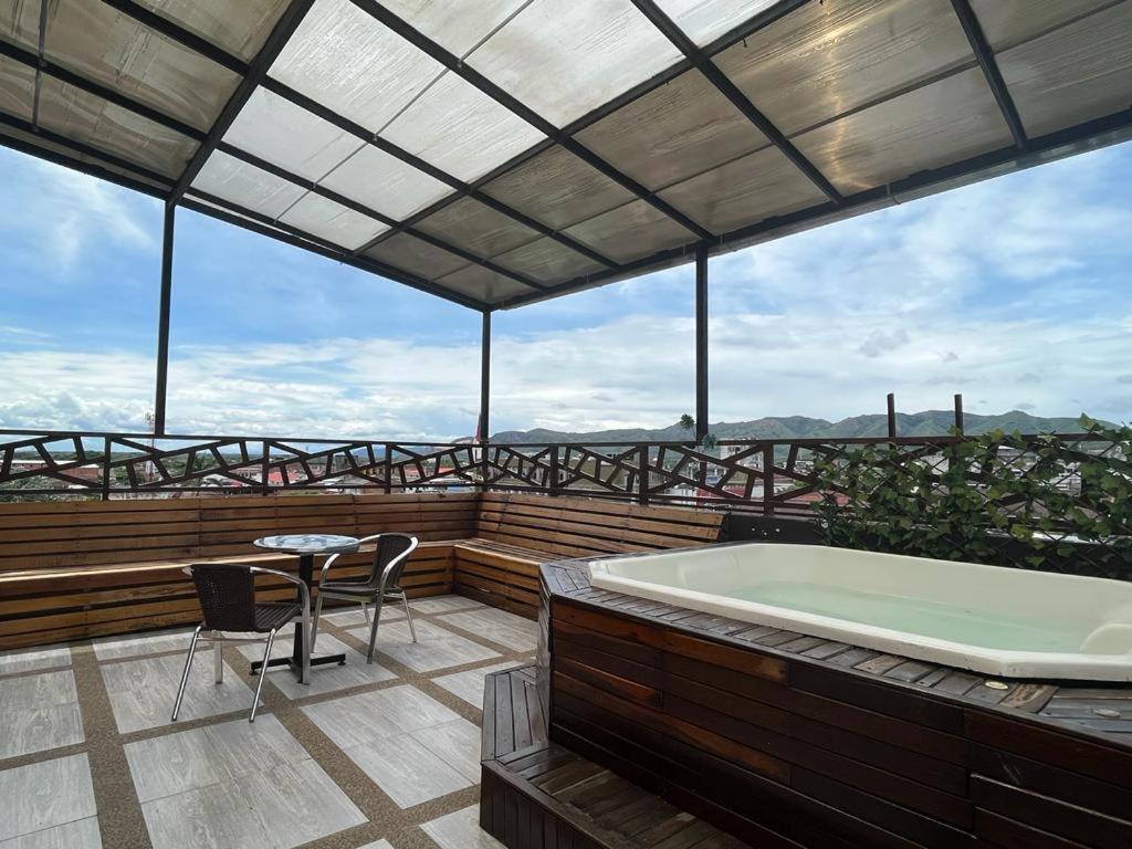 HOTEL PH GIRARDOT