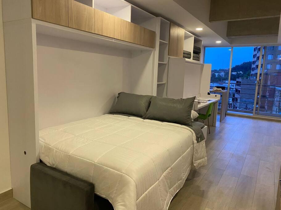 Loft con balcón en el Centro Internacional - 315