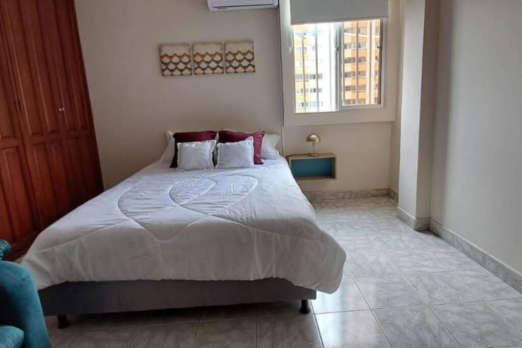 Lovely 3 bedroom rental unit. 4th floor.