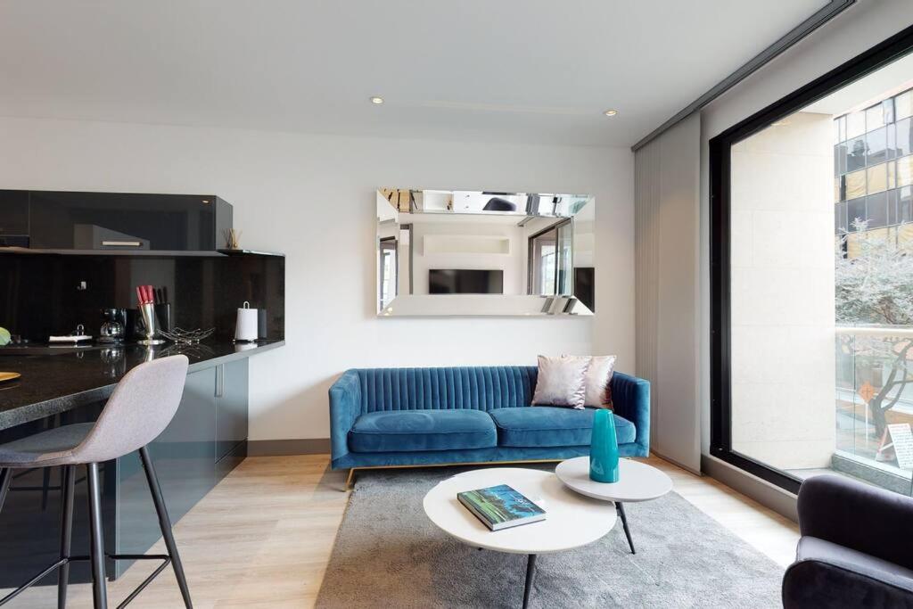 Luxury Suites Apto 93