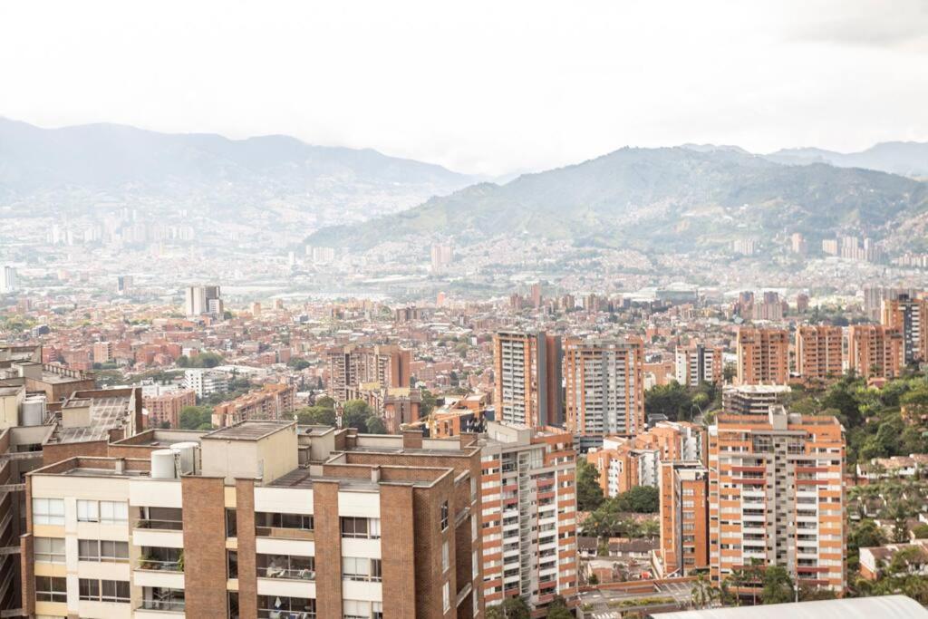Medellin Luxury PH 22-Floor Incredible City View