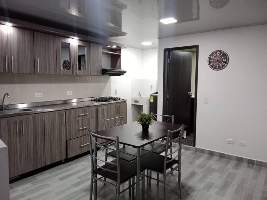 Moderno Apartamento en Medellín