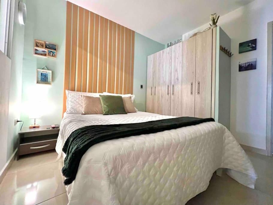 NEW Elegant & Cozy Studio - Best Central Location