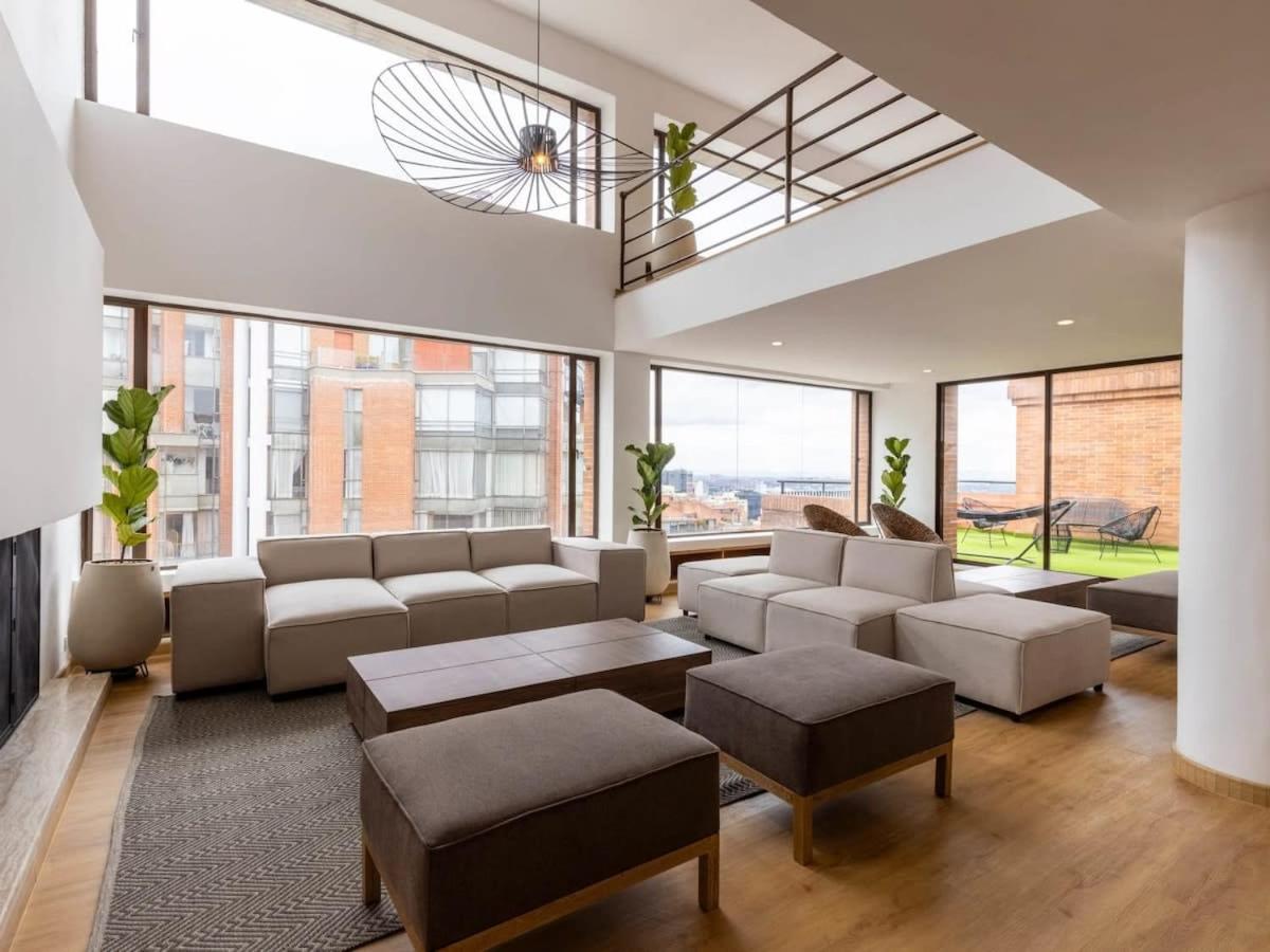 Stunning 3BR Triplex in Rosales