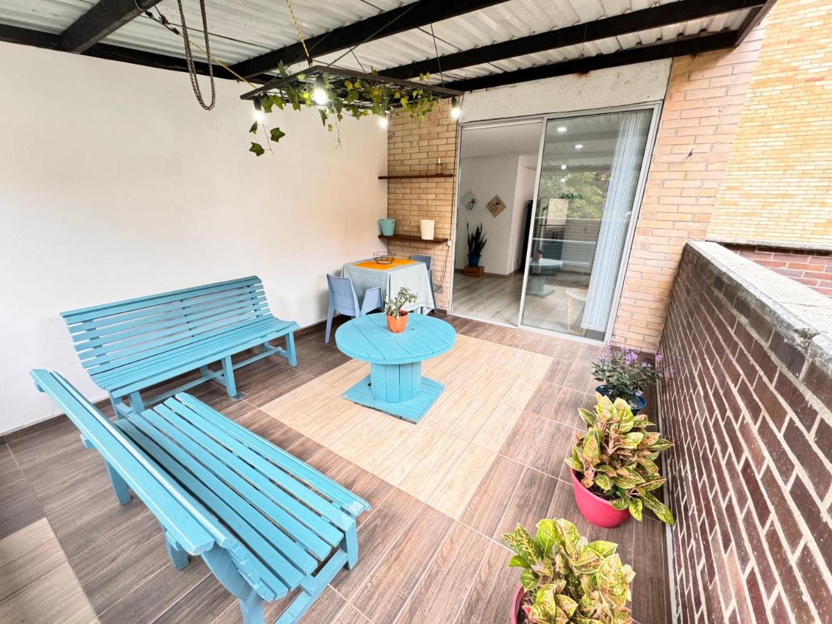 Suite rústica con terraza privada - Poblado Medellín