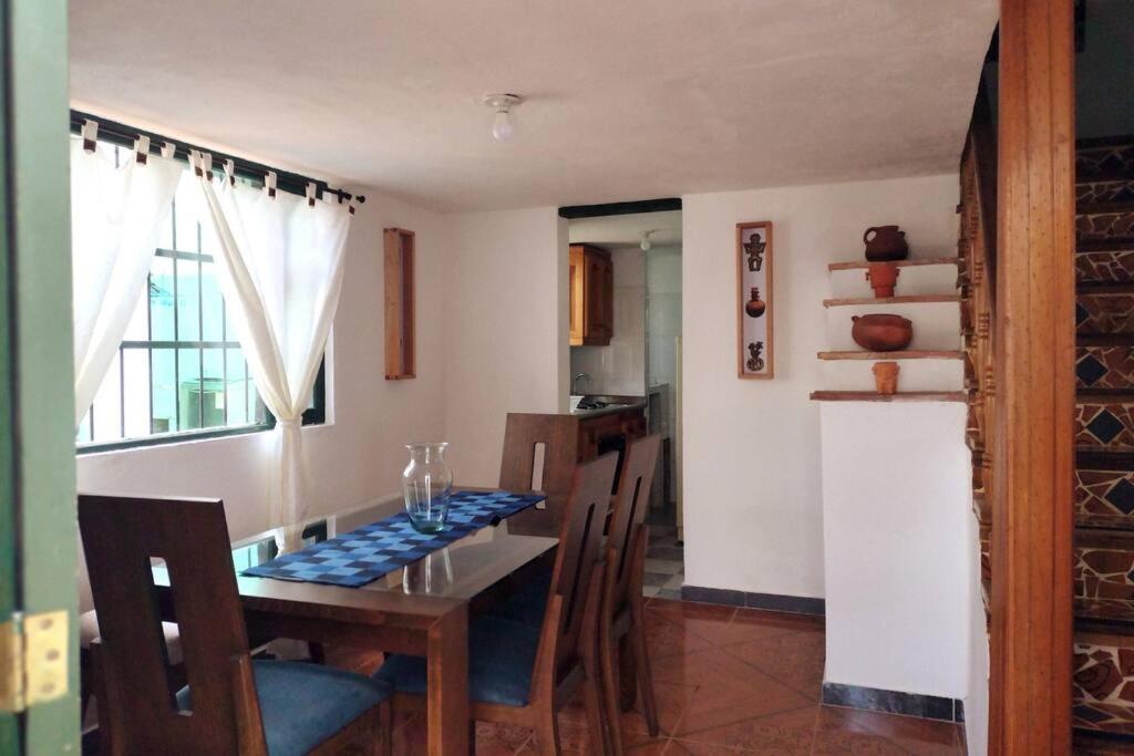 Villa Jardin Muisca-Casa Súe Sol a 200 metros de la plaza mayor